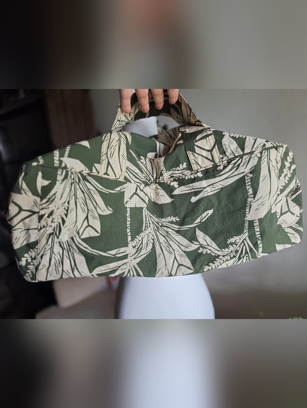 Aloha Collection Weekender Olive Ti Leaf NWOT - Picture 3 of 11
